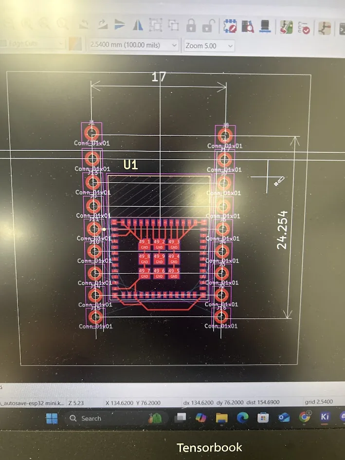 PCB footprint and board dimensions in KiCad